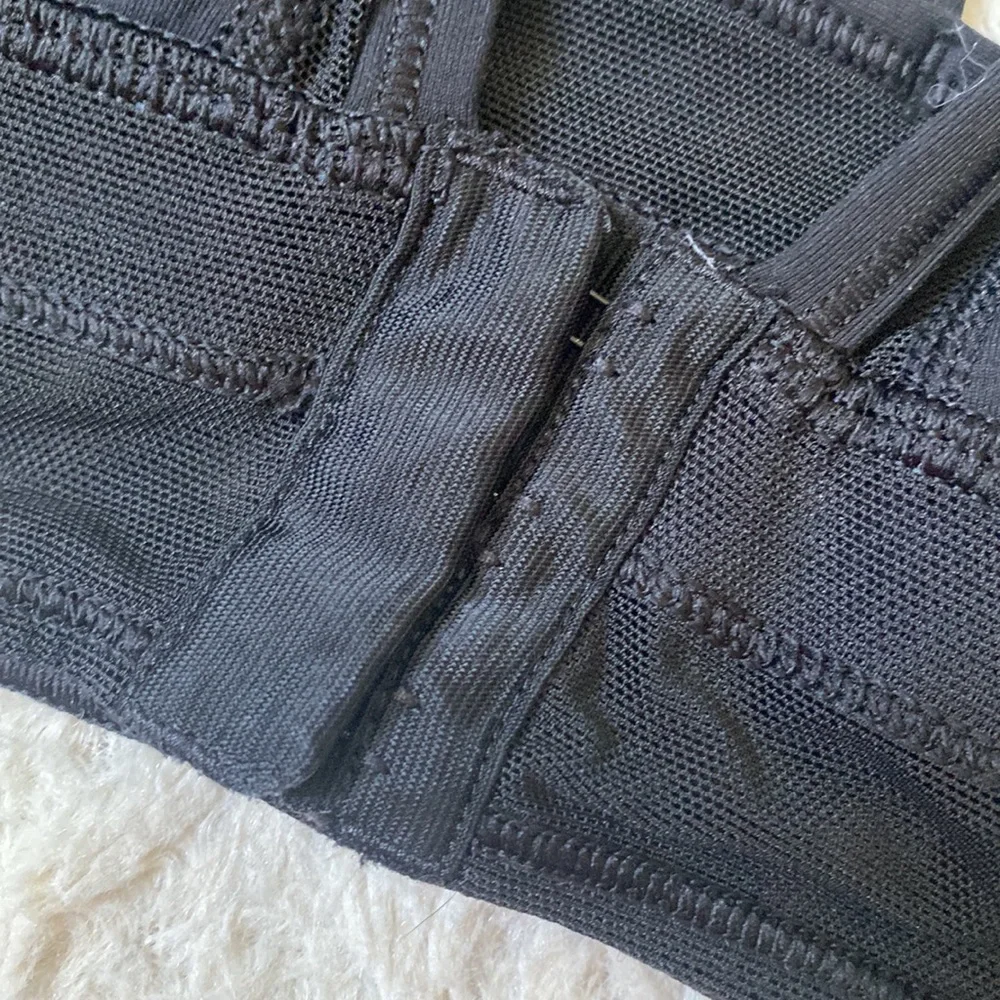 Black Lululemon Sports Bra Black size 4
